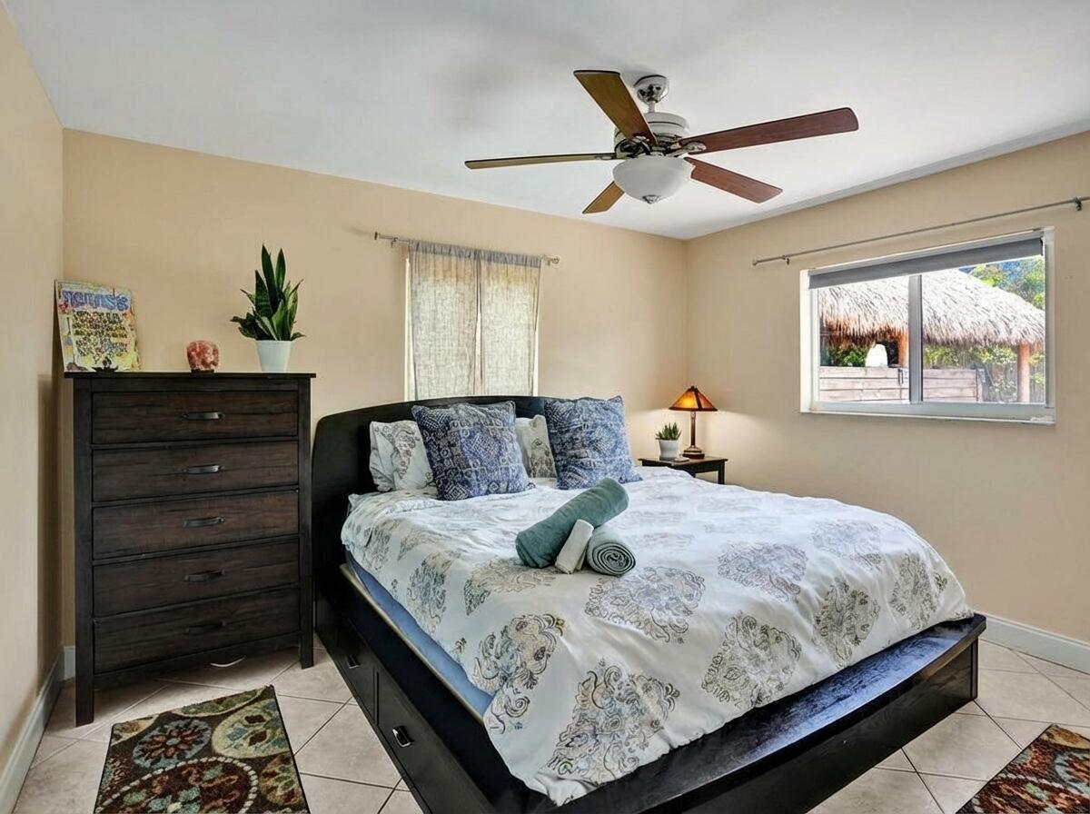 2099 Northeast 4th Court Boca Raton, FL 33431 - Photo 13 of 36 Primary Bedroon