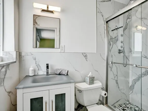 $6,500 | 2099 Northeast 4th Court, Boca Raton, FL 33431