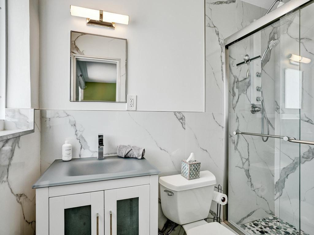 2099 Northeast 4th Court Boca Raton, FL 33431 - Photo 16 of 36 Primary Bath