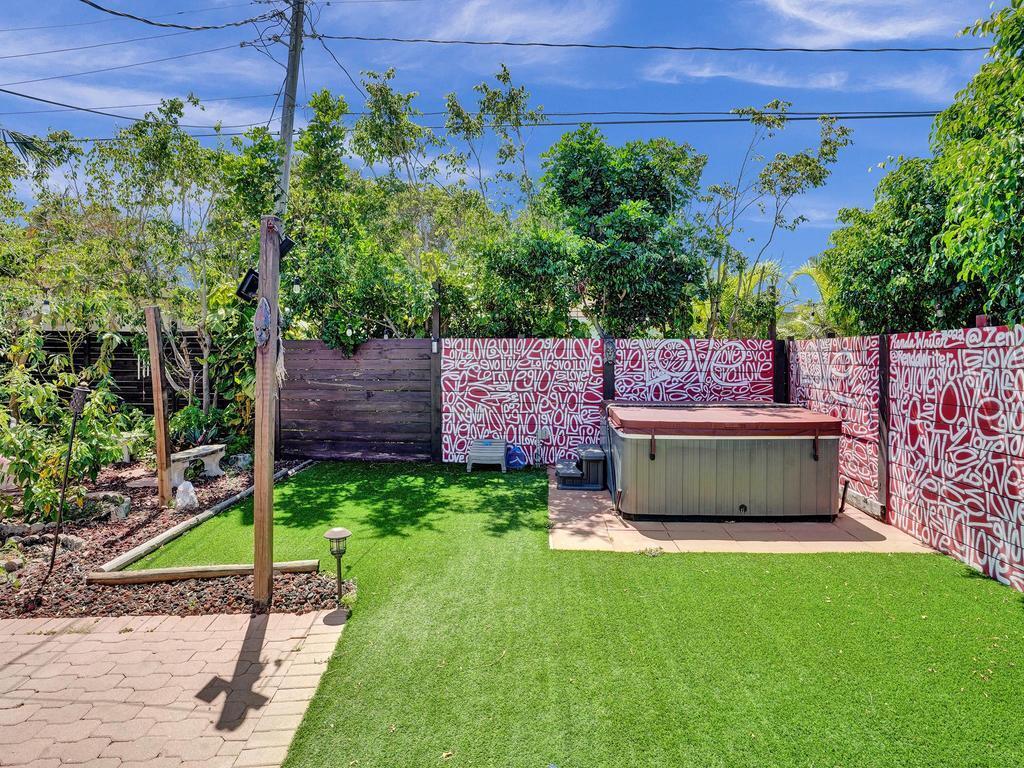 2099 Northeast 4th Court Boca Raton, FL 33431 - Photo 26 of 36 Spa 2