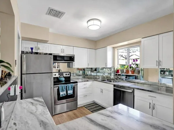 $6,500 | 2099 Northeast 4th Court, Boca Raton, FL 33431