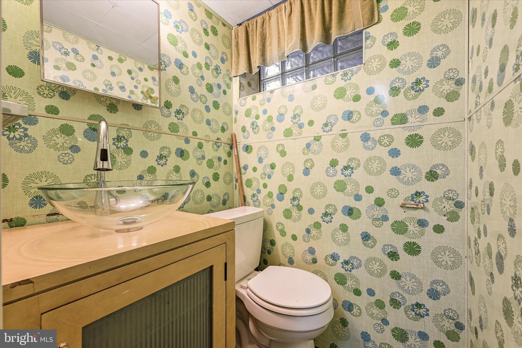 7827 Bank Street Baltimore, MD 21224 - Photo 14 of 19 Gallery Image 14