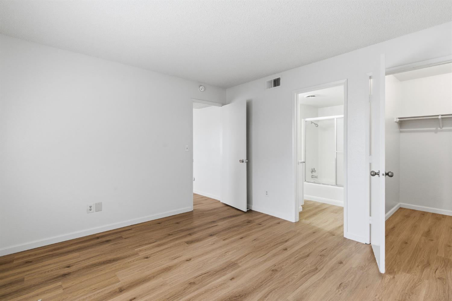 325 Standiford Avenue, Unit 29 Modesto, CA 95356 - Photo 18 of 38