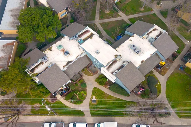 $211,995 | 325 Standiford Avenue, Unit 29, Modesto, CA 95356