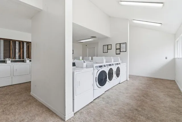 $211,995 | 325 Standiford Avenue, Unit 29, Modesto, CA 95356