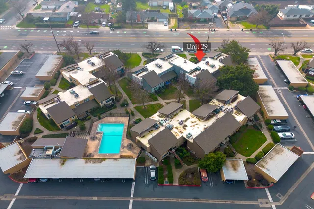 $211,995 | 325 Standiford Avenue, Unit 29, Modesto, CA 95356