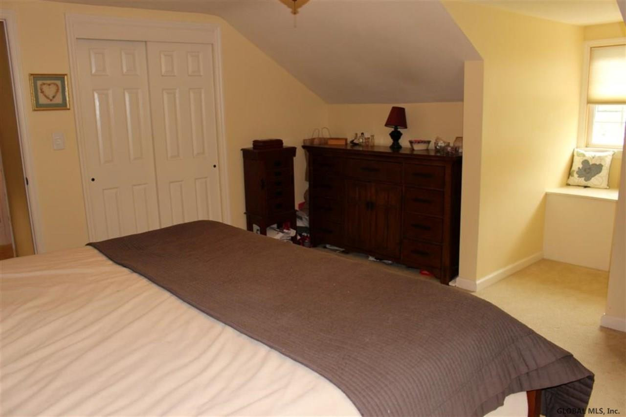 47 Continental Road Rotterdam, NY 12306 - Photo 16 of 25 Photo 16
