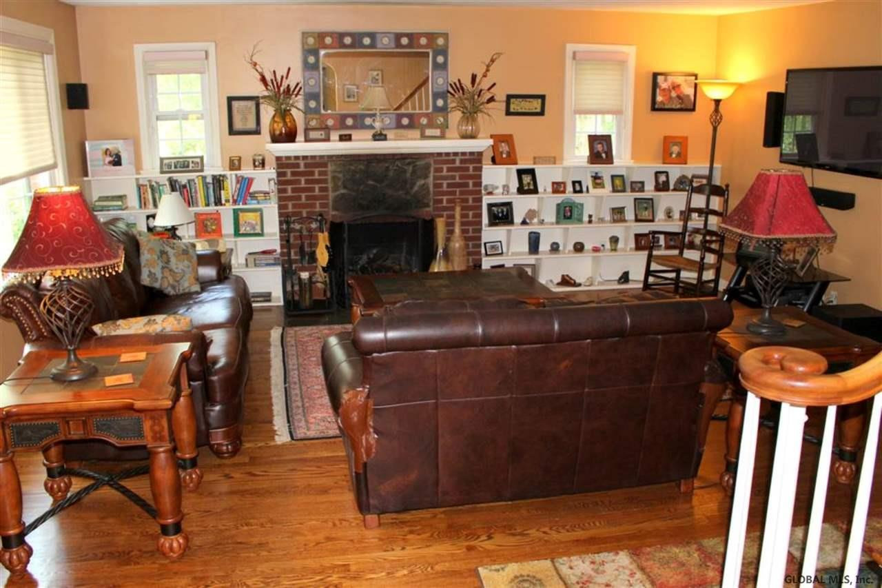 47 Continental Road Rotterdam, NY 12306 - Photo 2 of 25 Photo 2