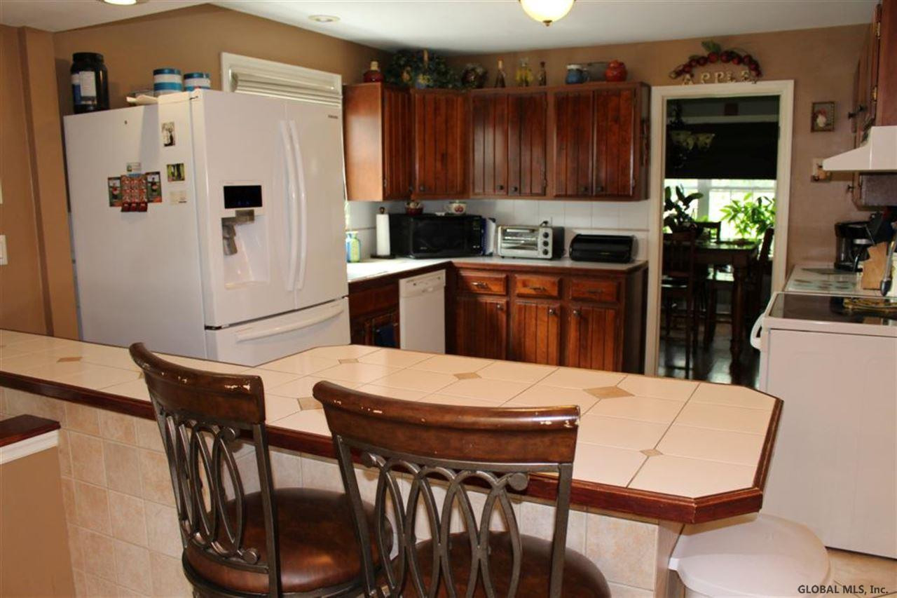 47 Continental Road Rotterdam, NY 12306 - Photo 9 of 25 Photo 9