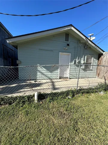 $299,900 | 528 Kentucky Street, South Houston, TX 77587