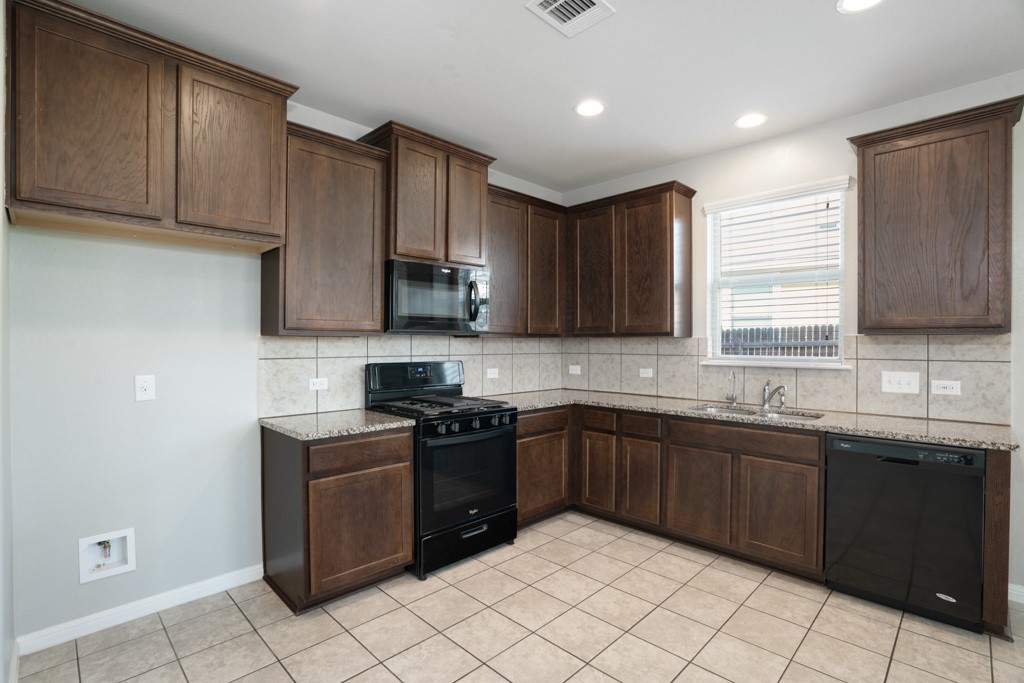 156 Triumph Road Buda, TX 78610 - Photo 8 of 24