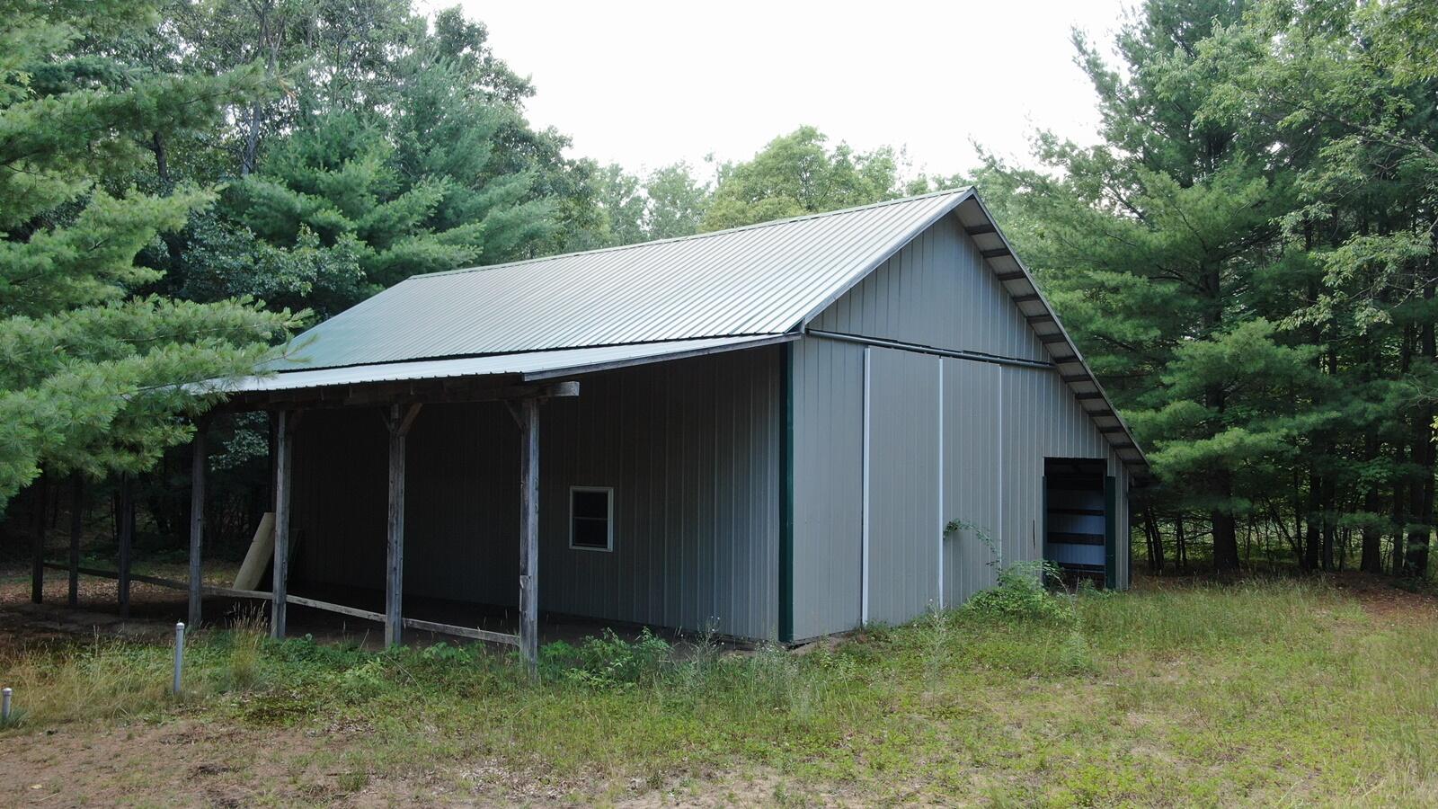 22870 13 Mile Road Big Rapids, MI 49307 - Photo 4 of 20 4