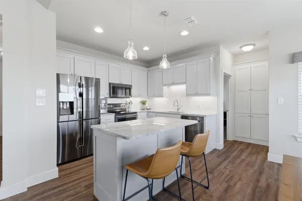 $305,000 | 824 East Northside Drive, Pilot Point, TX 76258