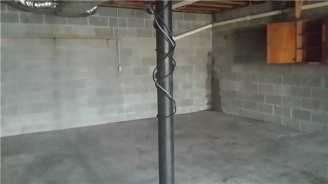 5832 Highway 76 East Springfield, TN 37172 - Photo 9 of 10 View of basement