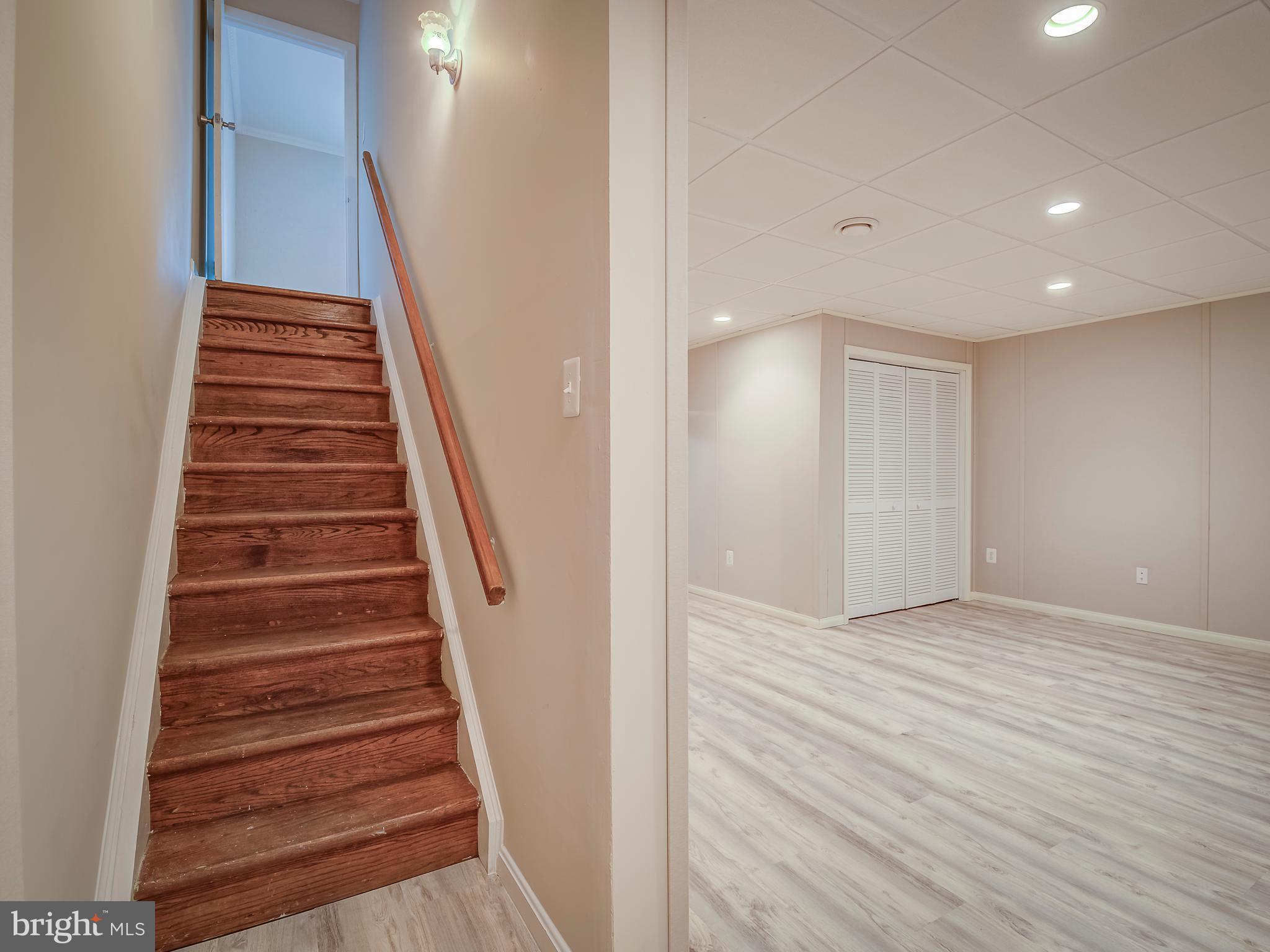 2058 Golf Course Drive Reston, VA 20191 - Photo 37 of 60