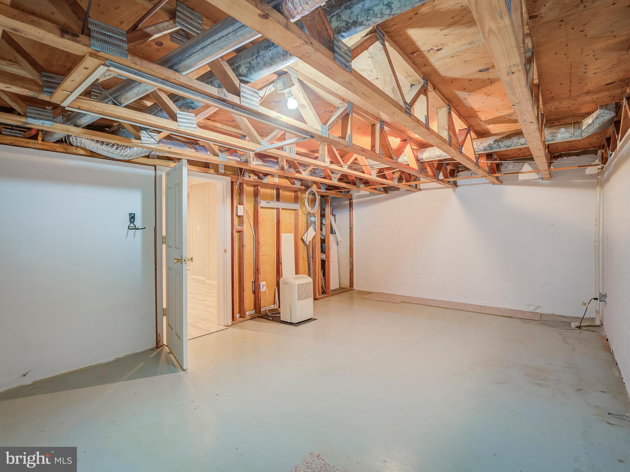 2058 Golf Course Drive Reston, VA 20191 - Photo 40 of 60