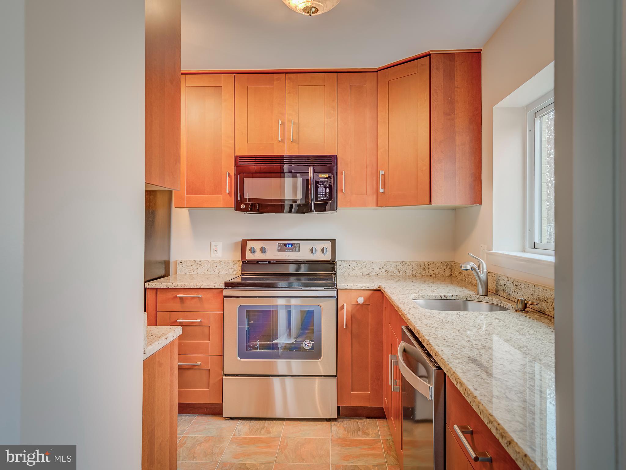 2058 Golf Course Drive Reston, VA 20191 - Photo 10 of 60 Updated kitchen
