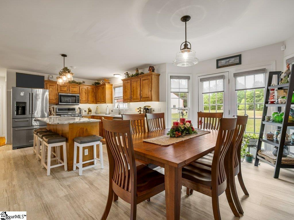 530 Hulon Howard Road Landrum, SC 29356 - Photo 8 of 48