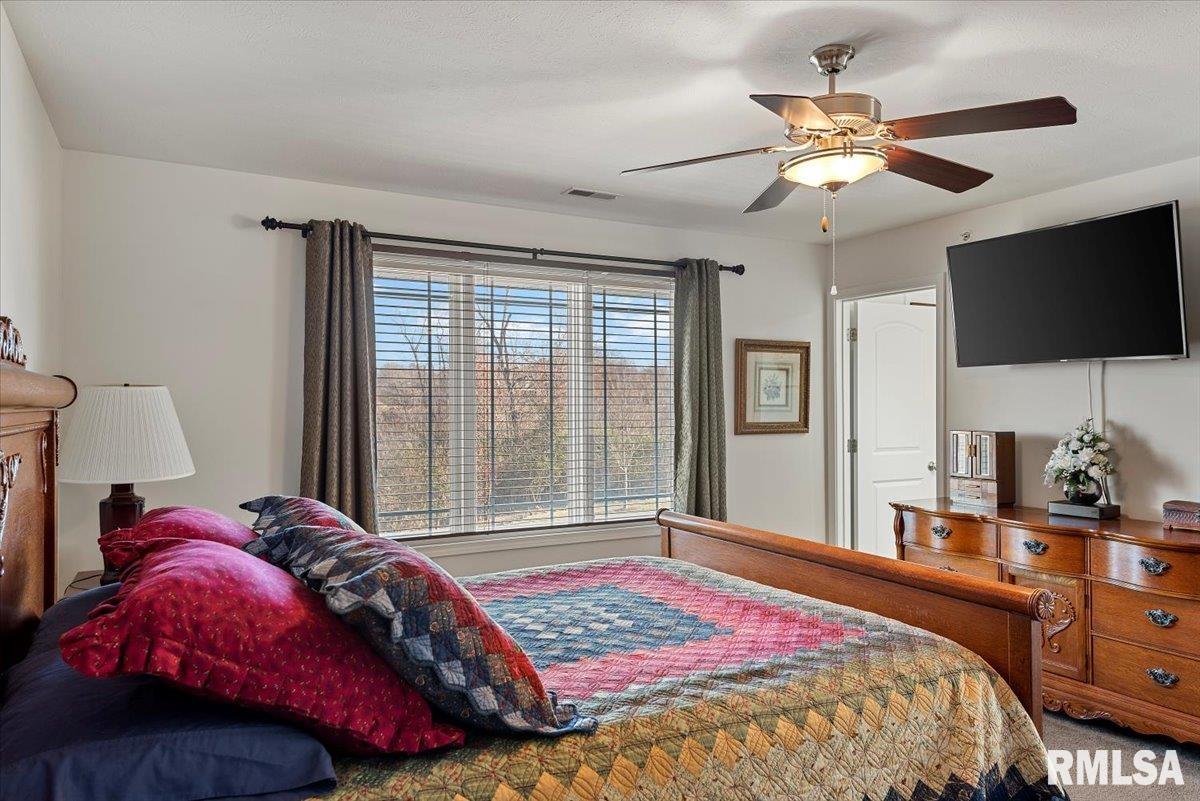 9 Waters Edge Boulevard, Unit 1 Springfield, IL 62712 - Photo 24 of 50