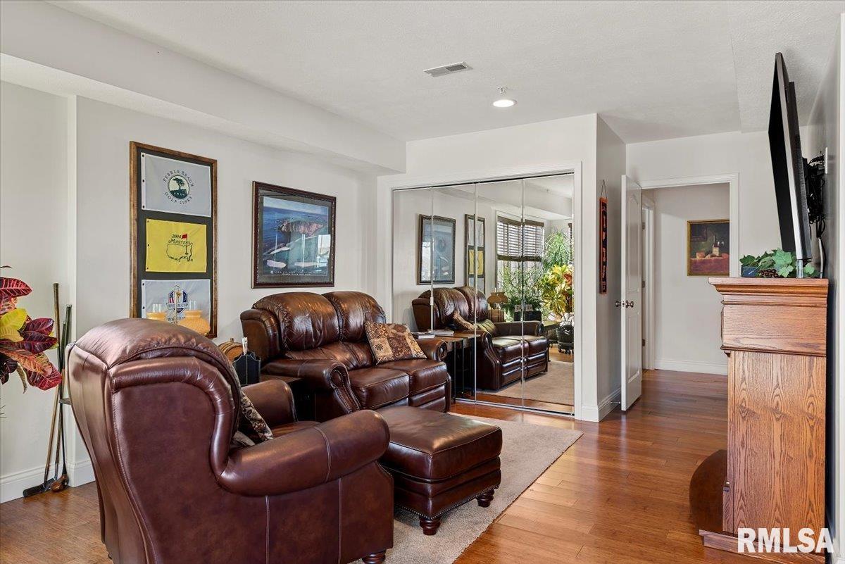 9 Waters Edge Boulevard, Unit 1 Springfield, IL 62712 - Photo 33 of 50