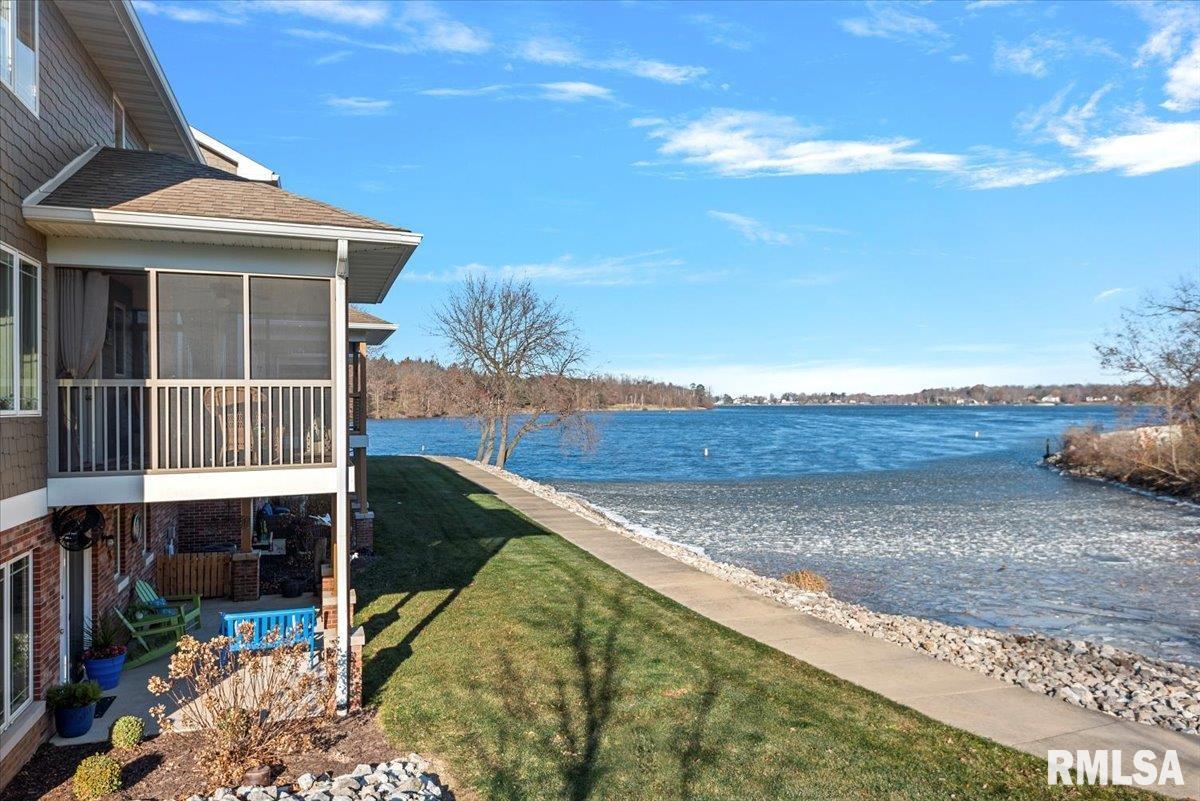 9 Waters Edge Boulevard, Unit 1 Springfield, IL 62712 - Photo 39 of 50