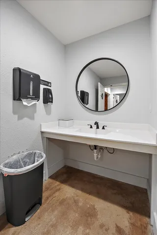 $1,400,000 | 7905 Highway 59, Nacogdoches, TX 75964