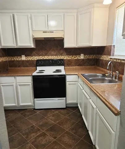 $1,275 | 502 Wise Street, Newark, TX 76071