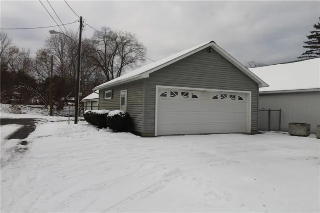 $1,550 | 213-215 Conhocton Street, Corning, NY 14830