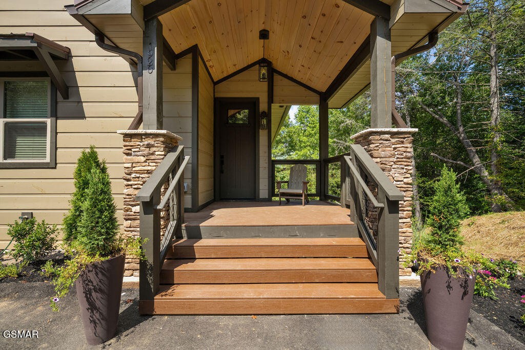 1920 Smoky Cove Road Sevierville, TN 37876 - Photo 3 of 46 Gallery Image 3