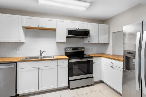 $1,600 | 717 Southwest 75th Street, Unit 104, Gainesville, FL 32607