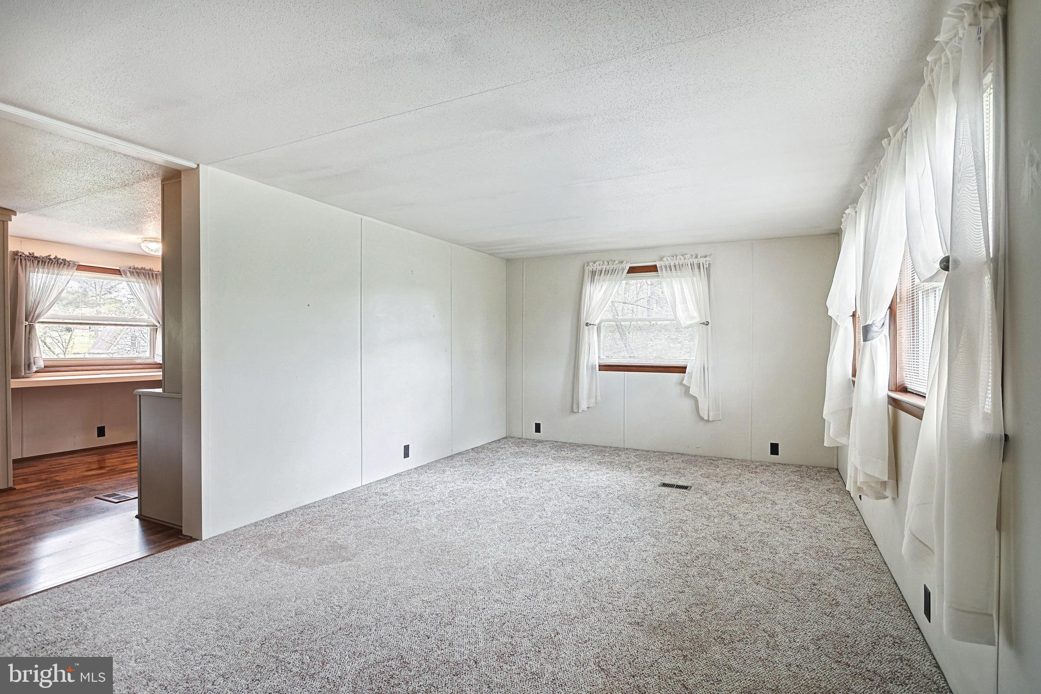 4090 East Berlin Road Thomasville, PA 17364 - Photo 8 of 39 Gallery Image 8