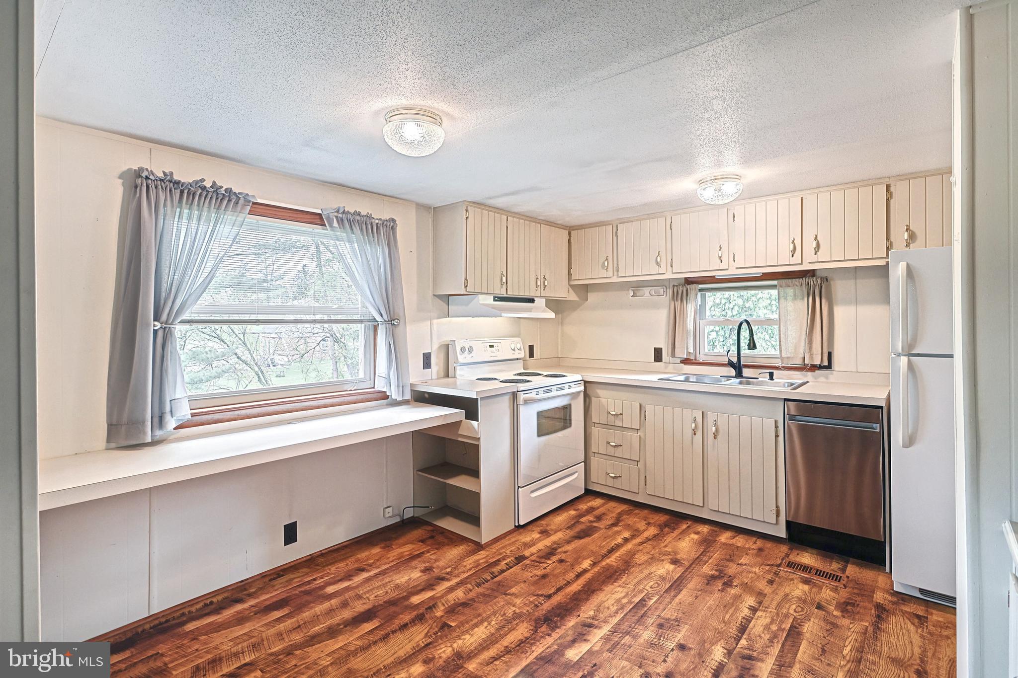 4090 East Berlin Road Thomasville, PA 17364 - Photo 9 of 39 Gallery Image 9