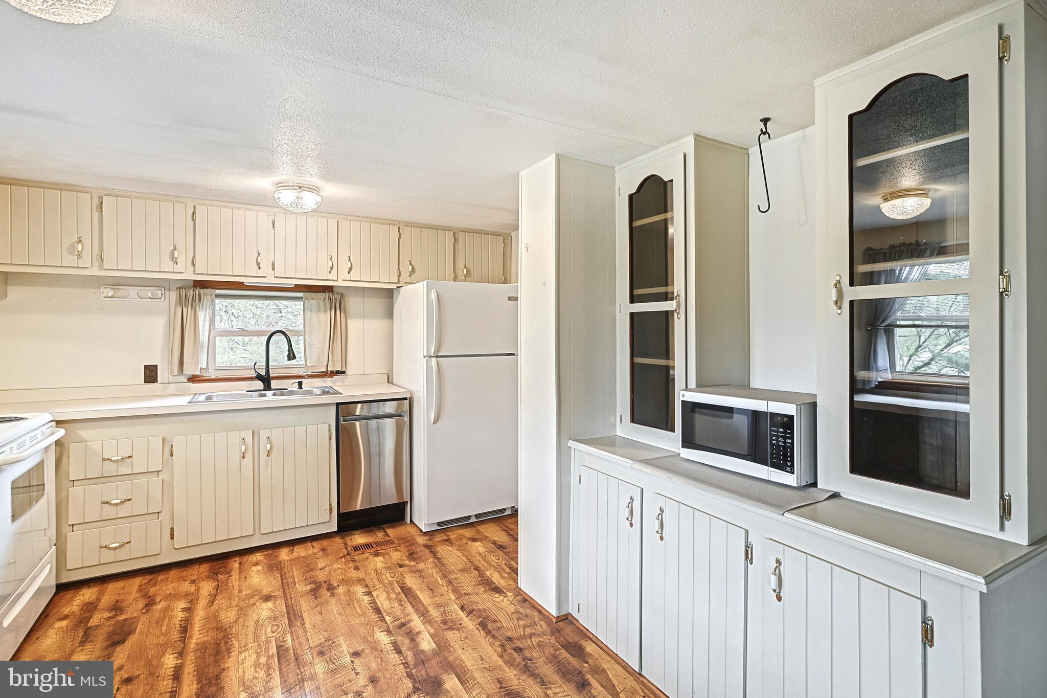 4090 East Berlin Road Thomasville, PA 17364 - Photo 10 of 39 Gallery Image 10