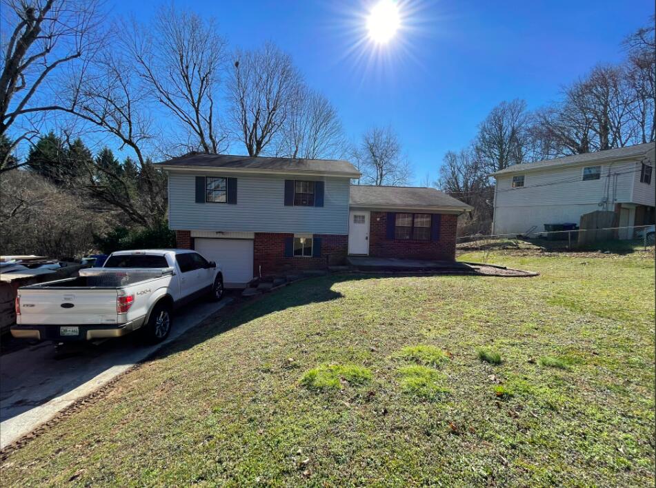 88 Dowlen Road Hixson, TN 37343 - Photo 1 of 13 Screen Shot 2022-02-07 at 11.36.27 AM
