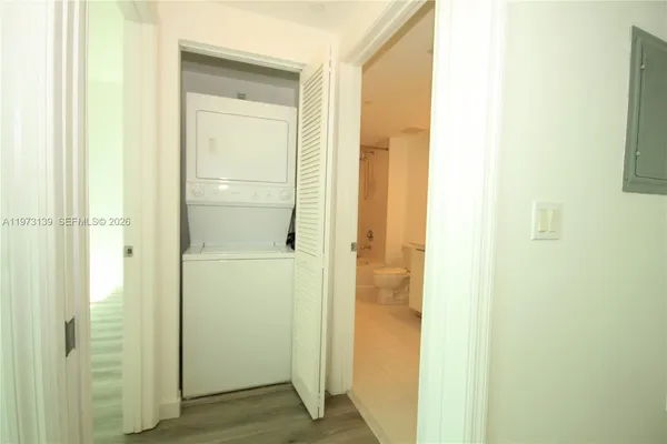$2,850 | 951 Brickell Avenue, Unit 1409, Miami, FL 33131
