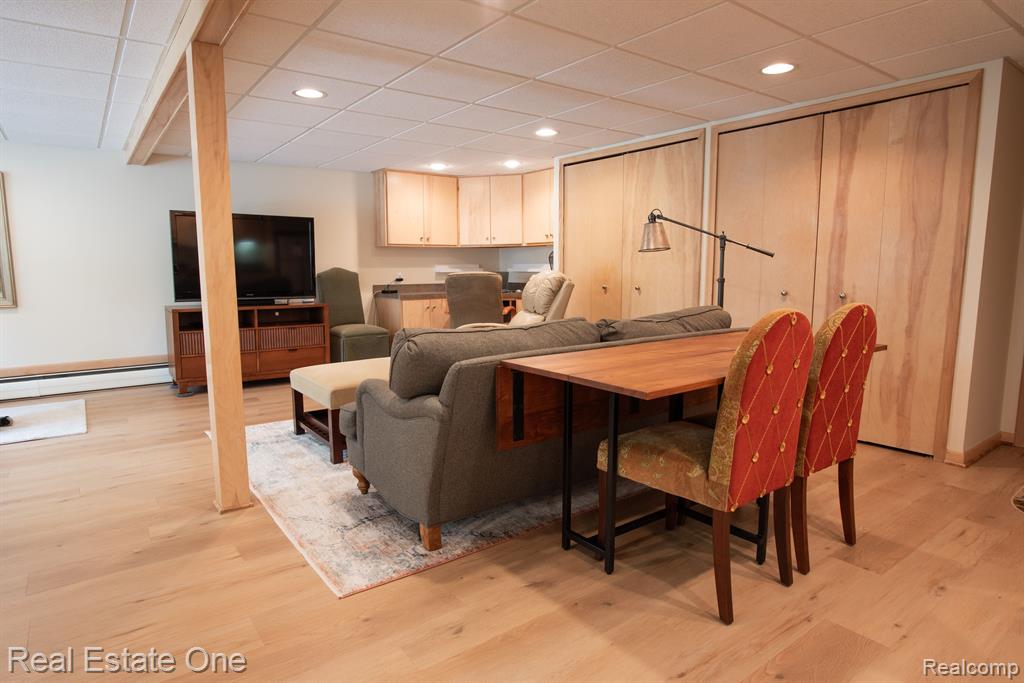 915 Brantford Road Rochester, MI 48306 - Photo 23 of 32