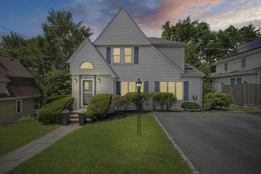 37 Baker Avenue Lexington, MA 02421 - Photo 32 of 38 Gallery Image 32