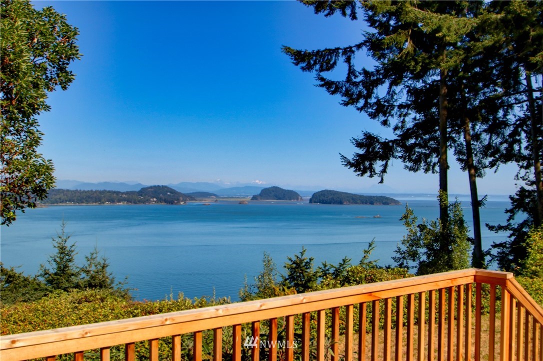 4774 North Jones Road Oak Harbor, WA 98277 - Photo 2 of 39 Gallery Image 2