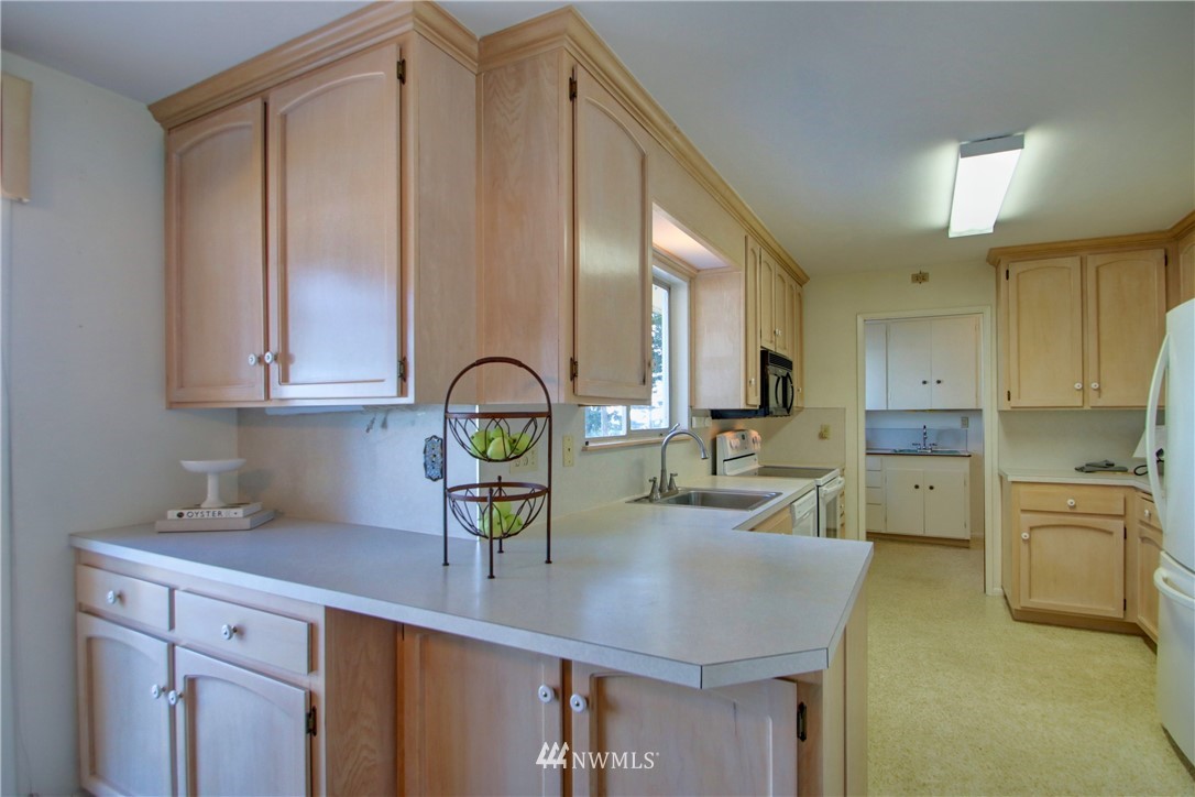 4774 North Jones Road Oak Harbor, WA 98277 - Photo 17 of 39 Gallery Image 17