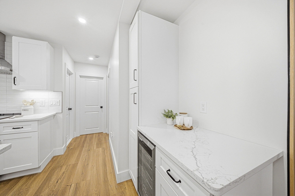 52 Rangeley Road, Unit 52 Newton, MA 02465 - Photo 18 of 41