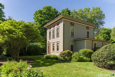 $1,275,000 | 18 Church Street, Redding, CT 06896