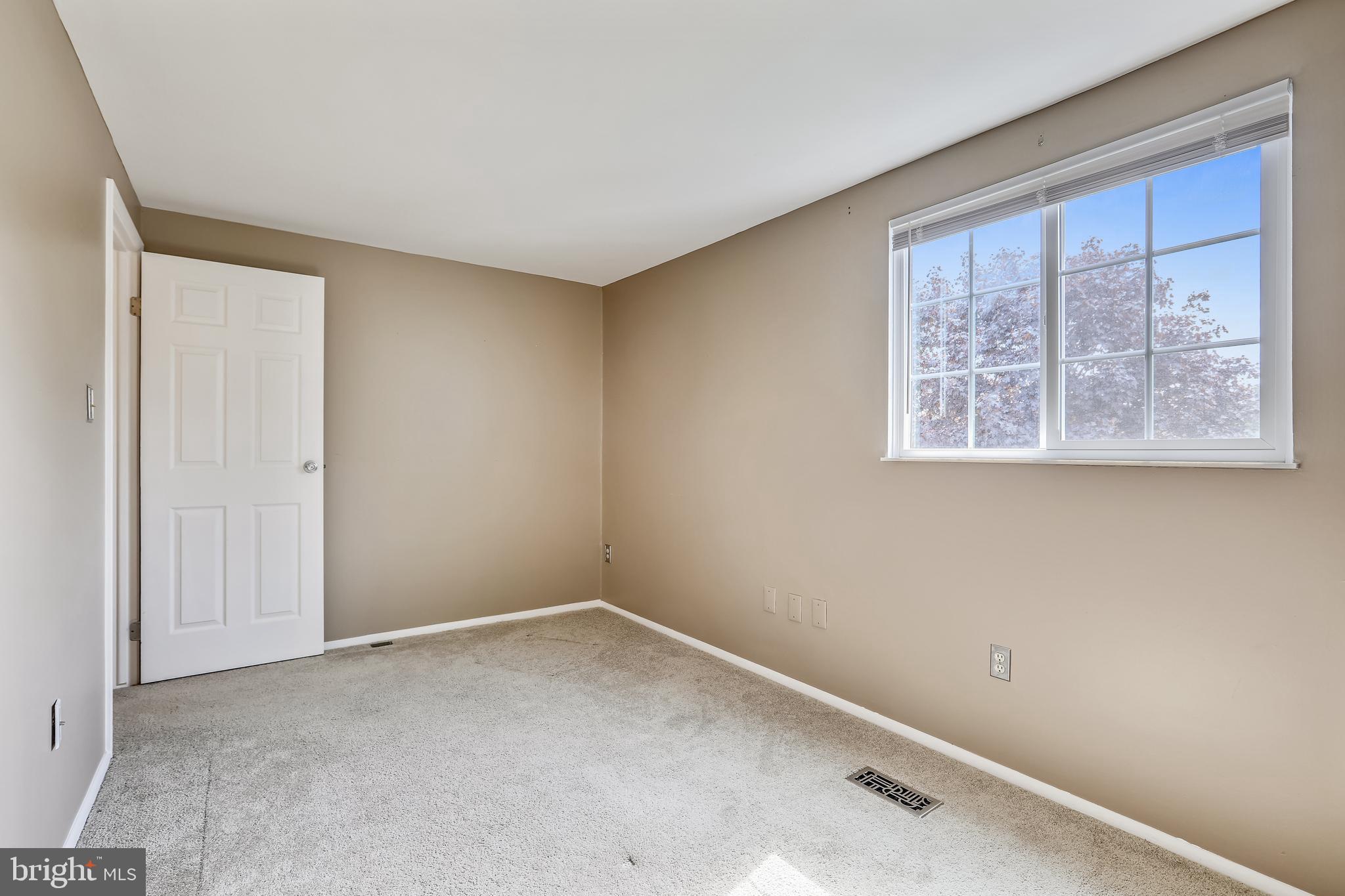 7 Farmcrest Court Silver Spring, MD 20905 - Photo 27 of 42 Second Spacious Bedroom on the Upper Level