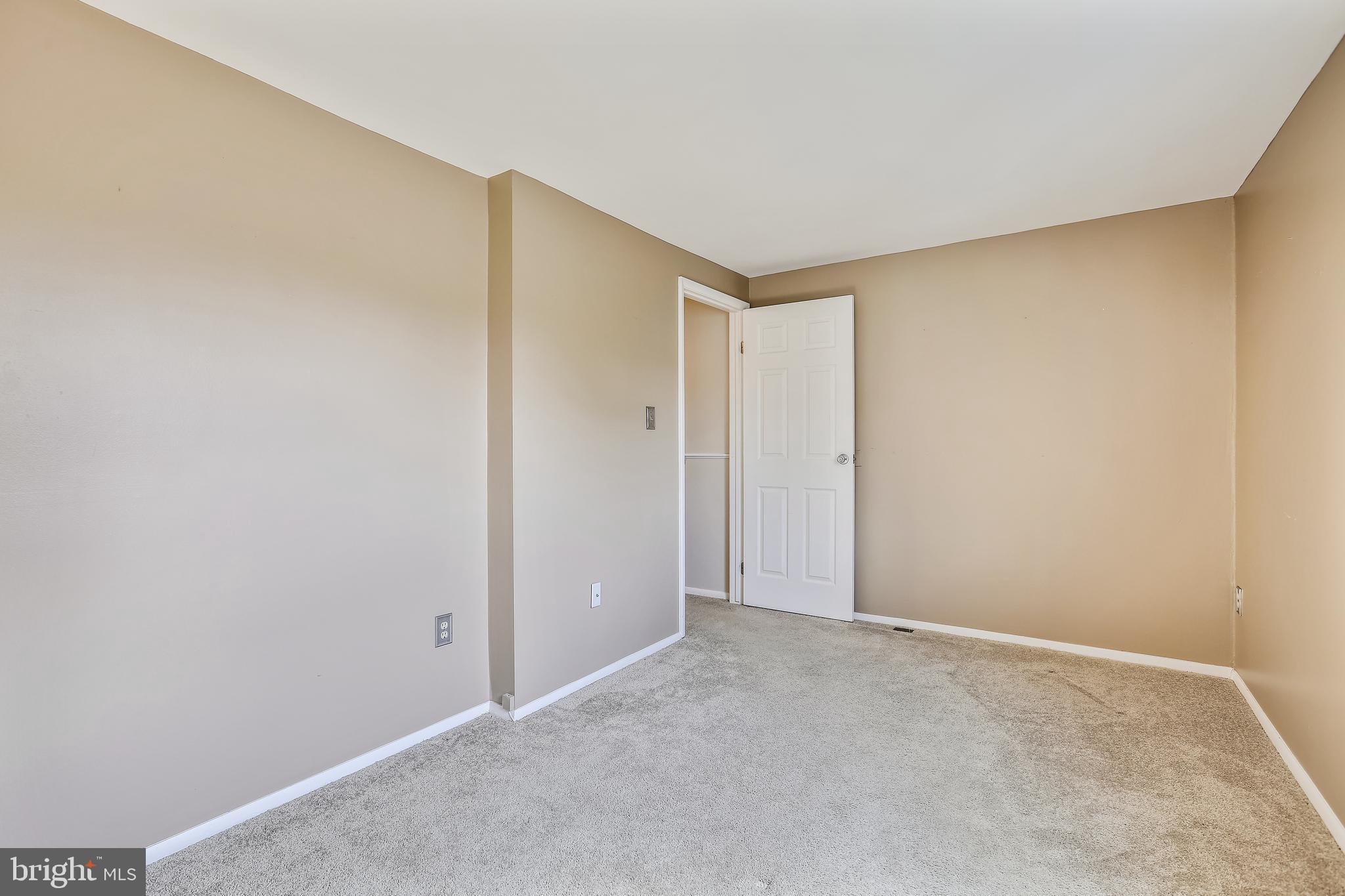 7 Farmcrest Court Silver Spring, MD 20905 - Photo 28 of 42 Second Spacious Bedroom on the Upper Level