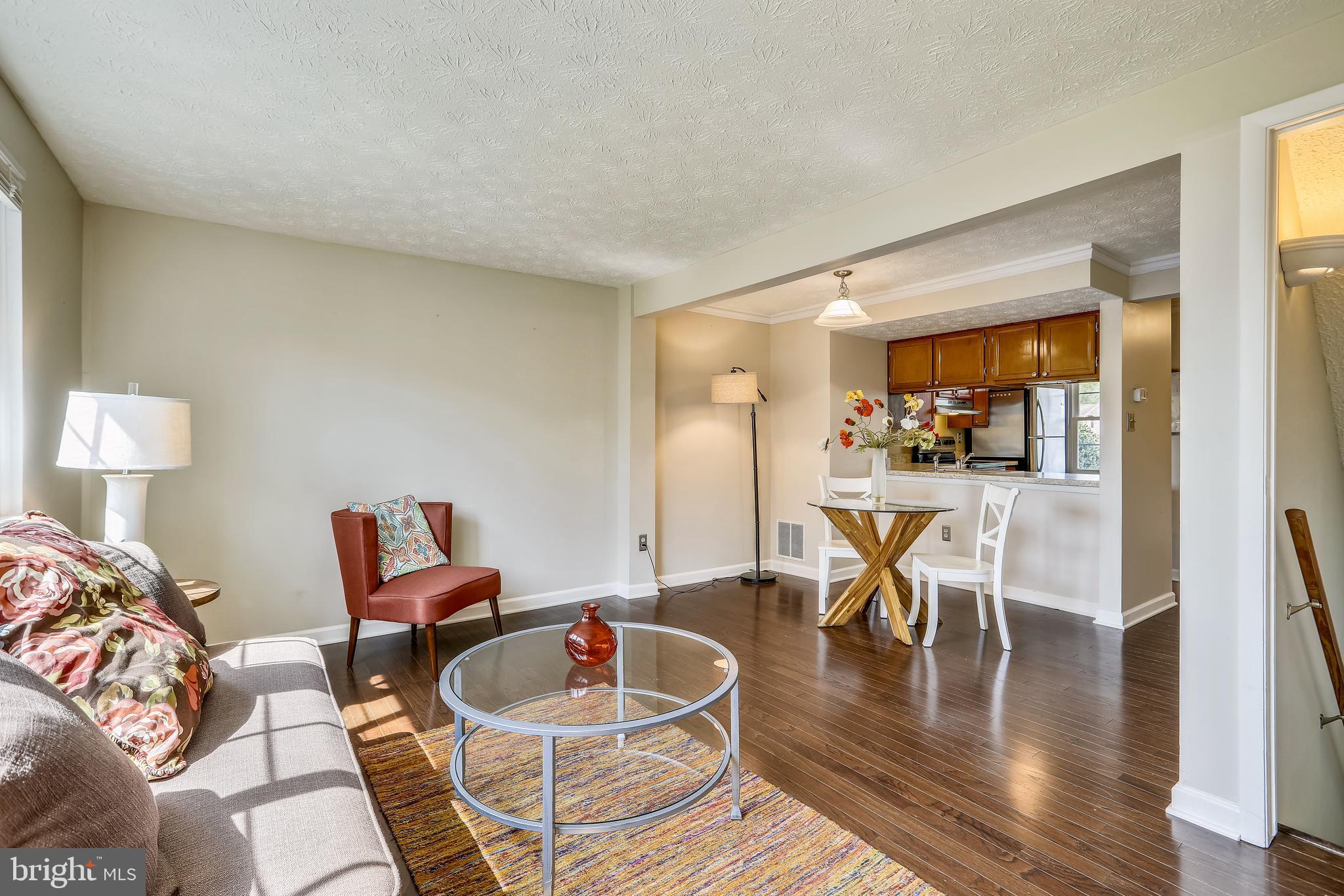 7 Farmcrest Court Silver Spring, MD 20905 - Photo 5 of 42 So much Natural Light!
