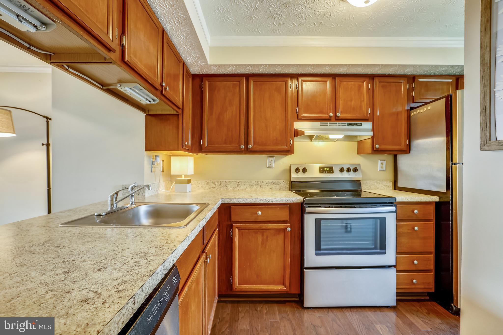 7 Farmcrest Court Silver Spring, MD 20905 - Photo 9 of 42 Updated Kitchen with Recent Stainless Appliances
