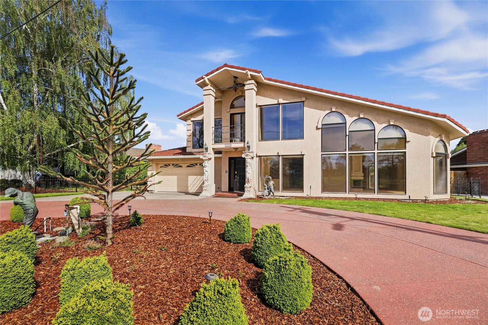 1255 Country Club Road Walla Walla, WA 99362 - Photo 1 of 40