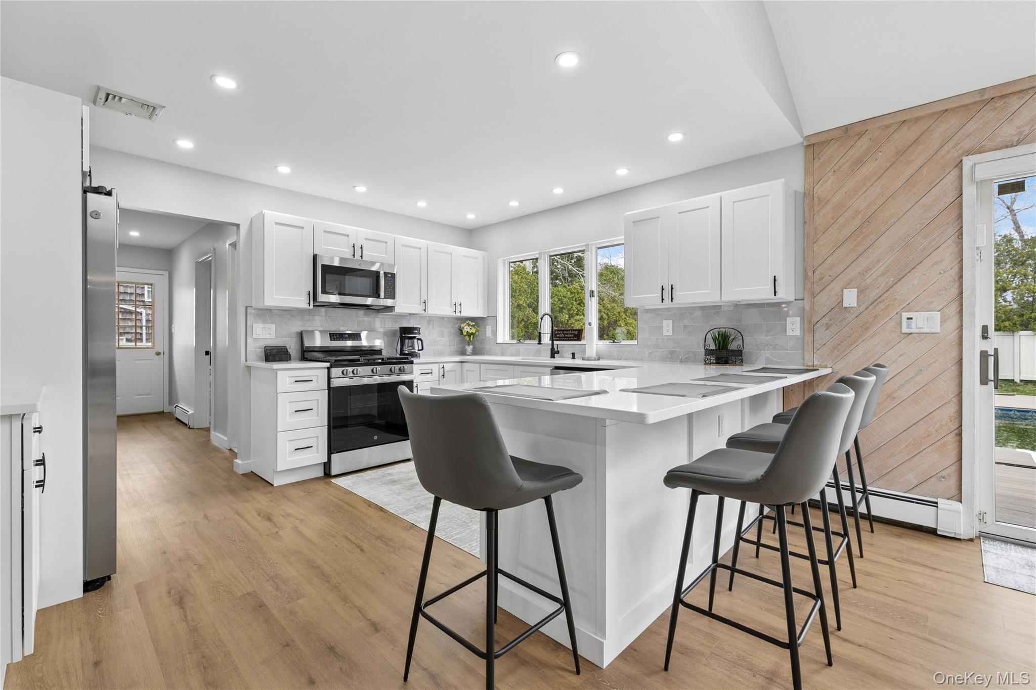 3 Harbor Road Hampton Bays, NY 11946 - Photo 11 of 27