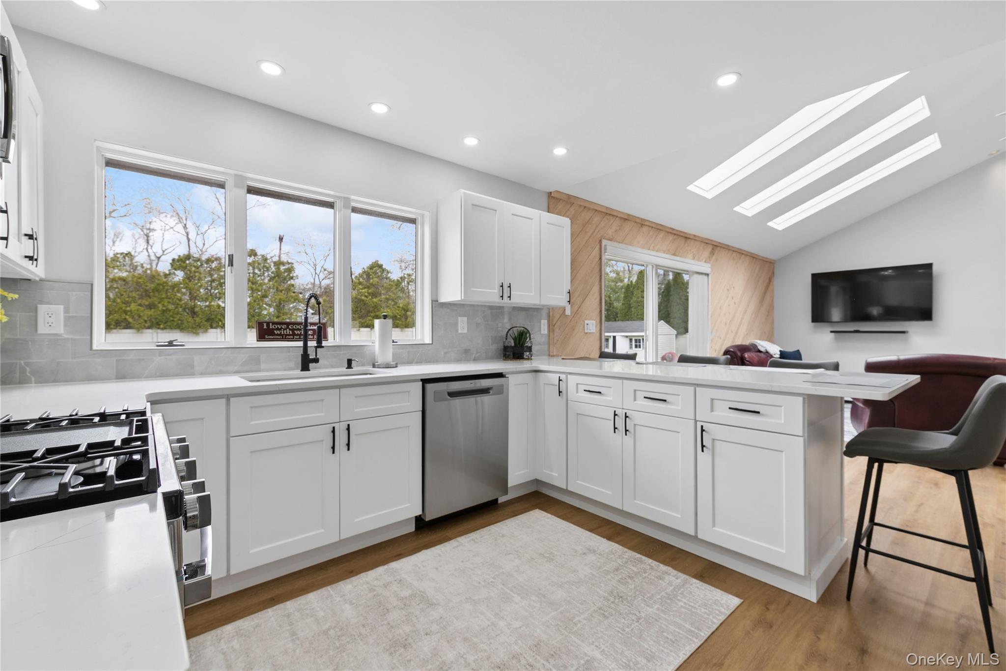 3 Harbor Road Hampton Bays, NY 11946 - Photo 13 of 27