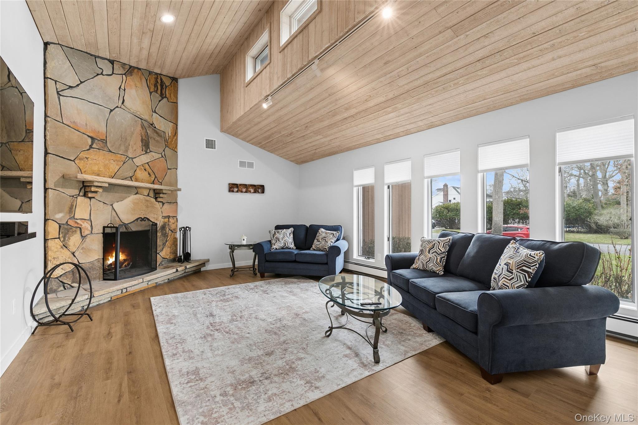 3 Harbor Road Hampton Bays, NY 11946 - Photo 6 of 27