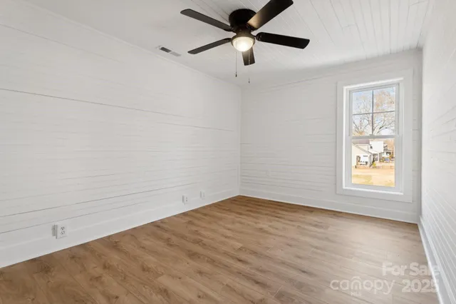 $399,000 | 828 North Main Street, Mount Pleasant, NC 28124